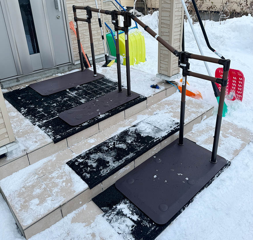 手すり付き階段